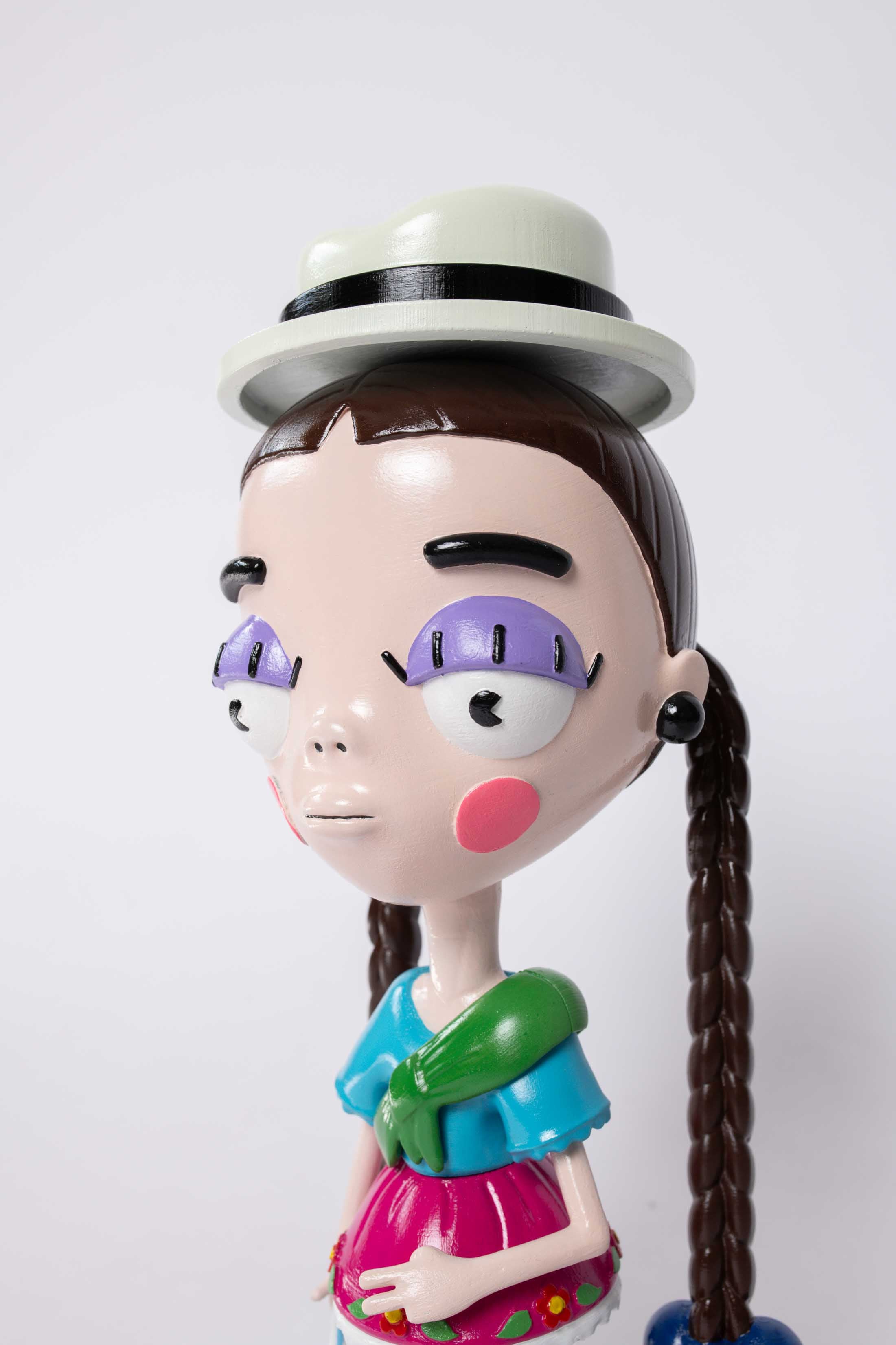 ART TOY " LA CHOLITA CUENCANA"