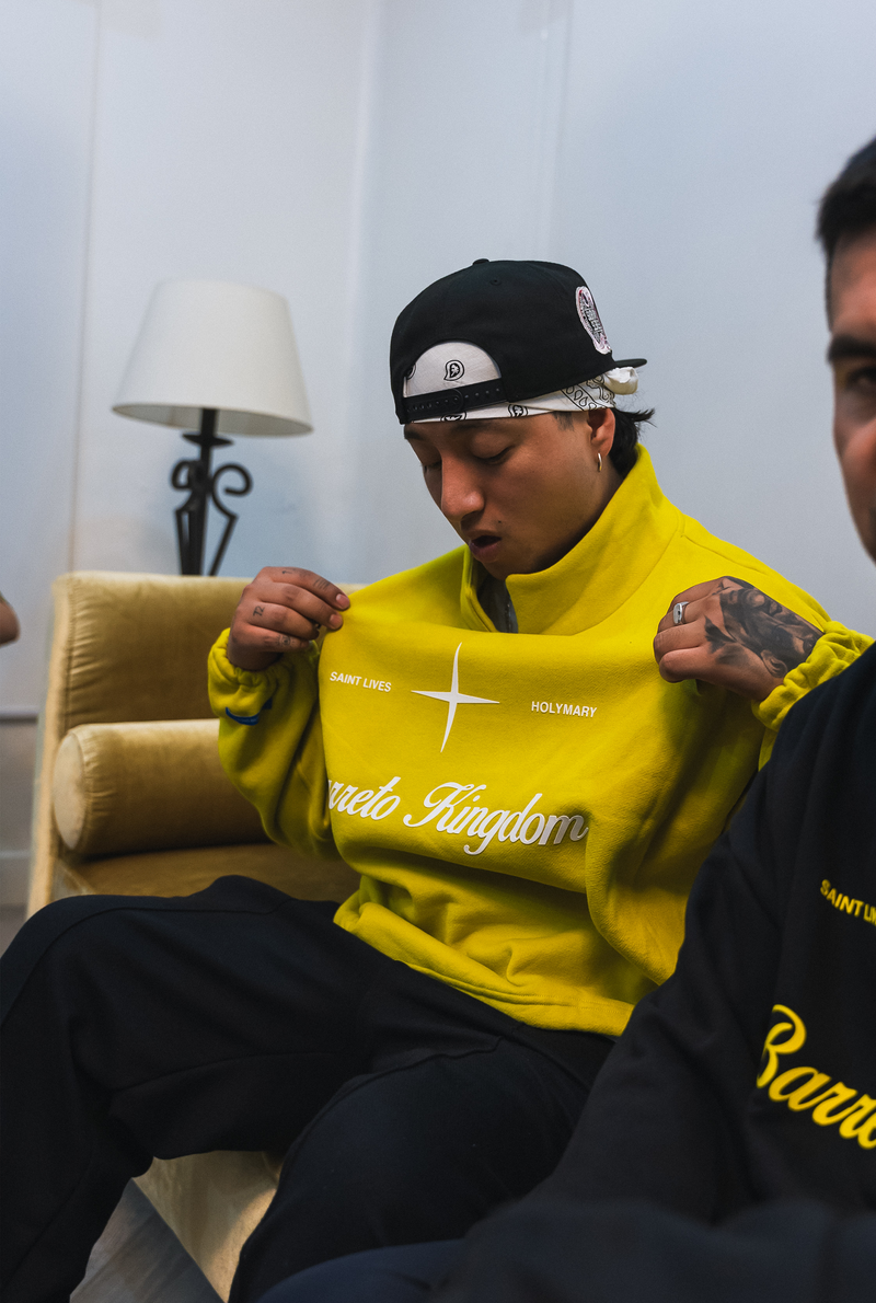 TURTLE NECK YELLOW BARRETO KINGDOM