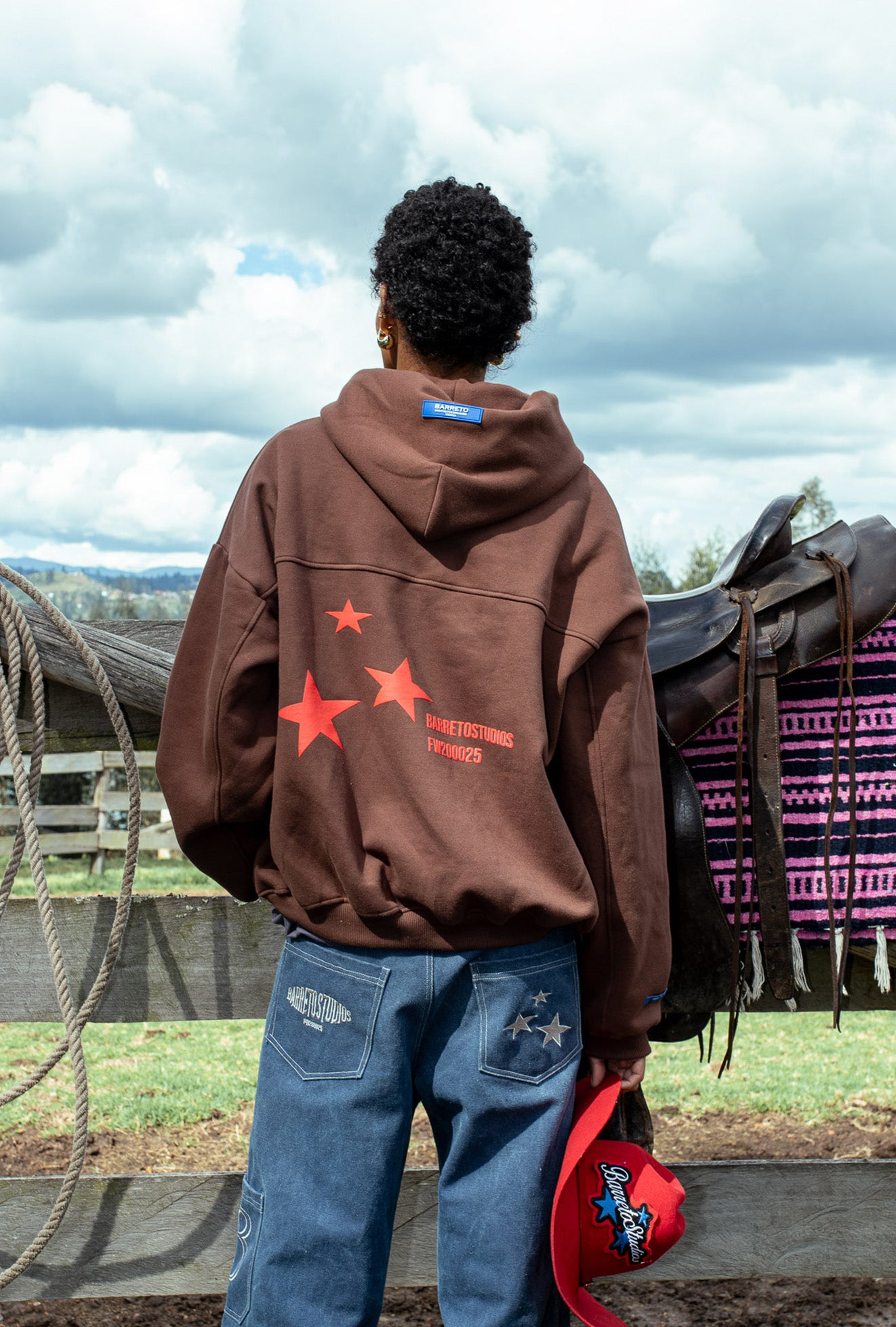 Hoodie chocolate Red logo