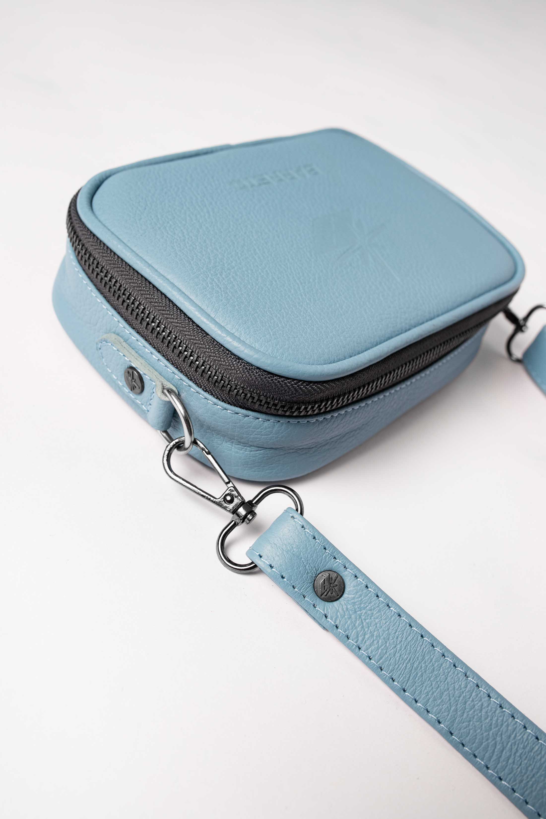 SHOULDER BAG - BABY BLUE  (100% LEATHER)