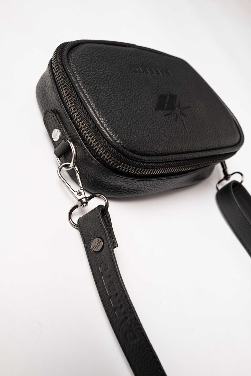 BLACK SHOULDER BAG (100% LEATHER)